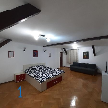 Old Town Studio Braşov Buitenkant foto